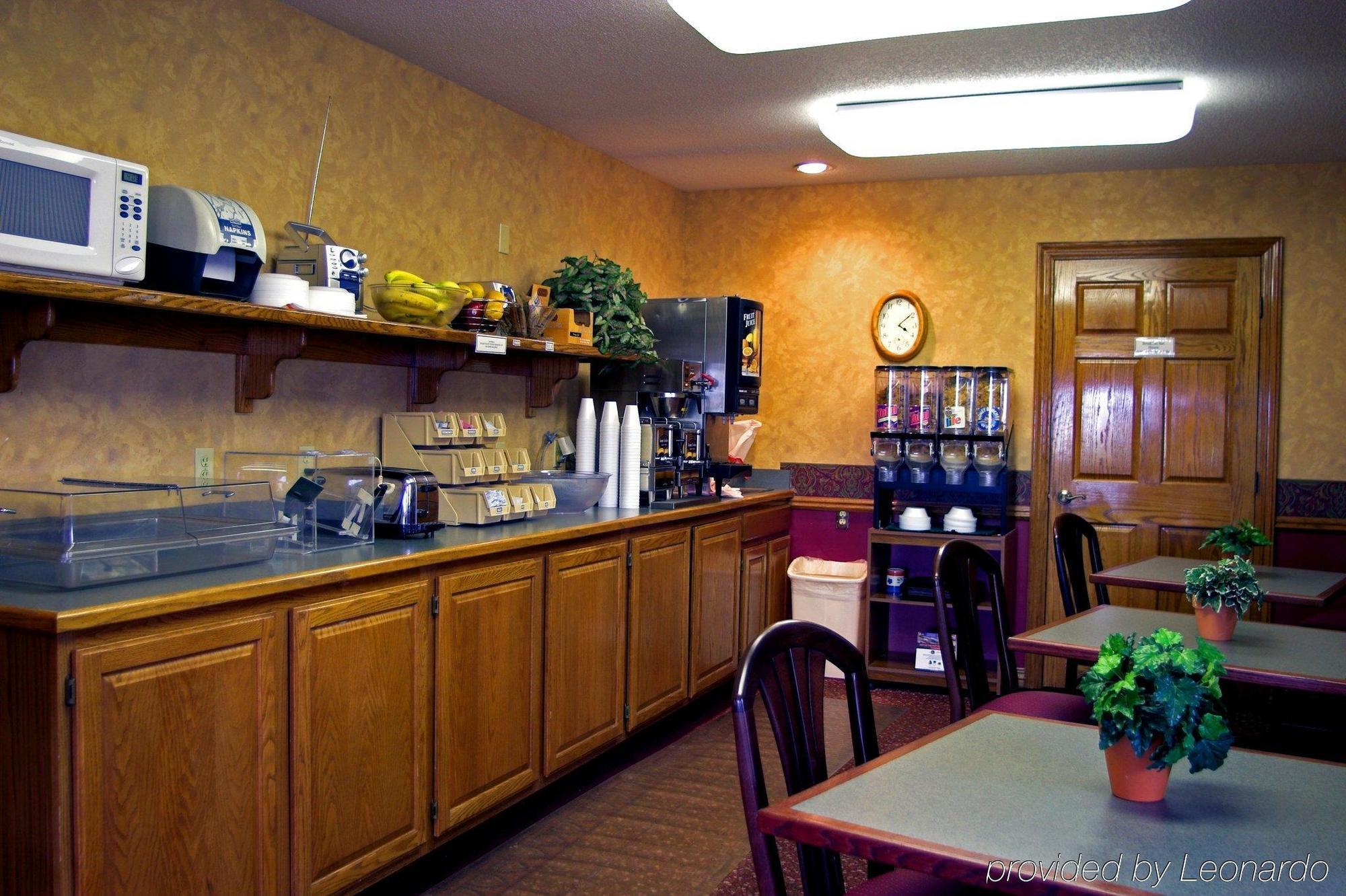 Americas Best Value Inn York Restoran gambar